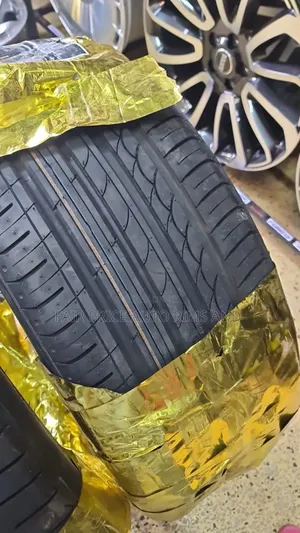 275/40r22 Tyres
