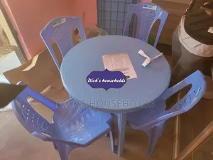 Round Plastic Table With 4 Plastic Chairs Set