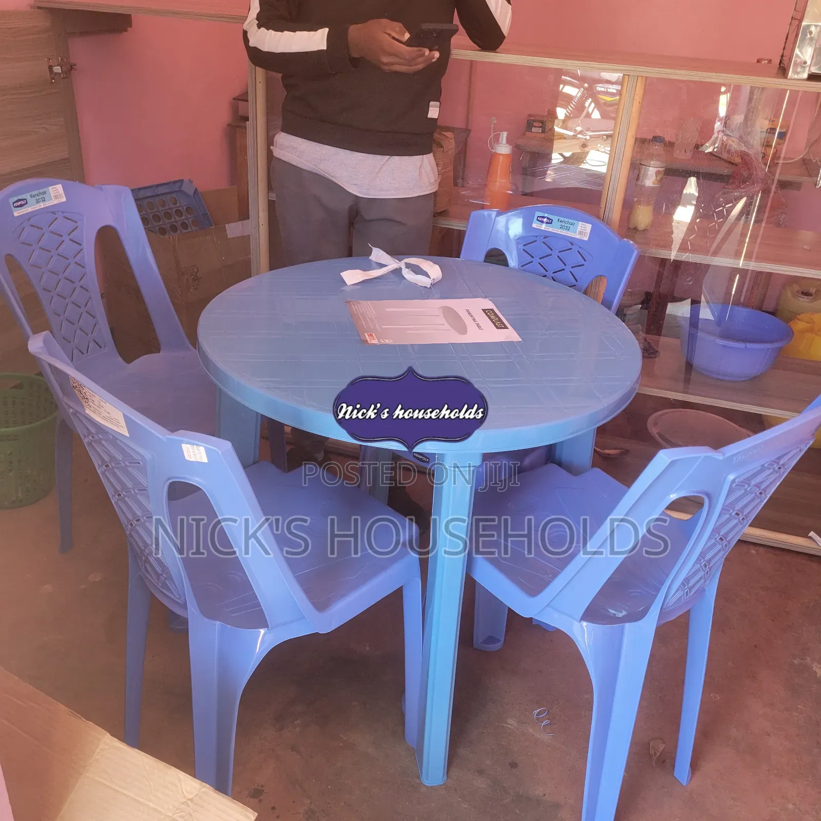 Round Plastic Table With 4 Plastic Chairs Set