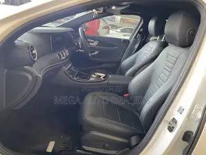Mercedes-Benz E200 2018 Off white