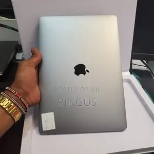 Laptop Apple MacBook Pro 2018 16GB Intel Core i7 SSD 256GB