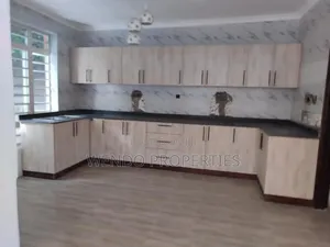 5bdrm Villa in Karen C for rent
