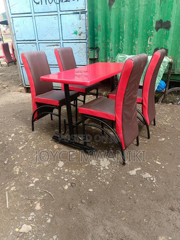 Executive Restaurant Set, Red and Brown  - thumbnail 2
