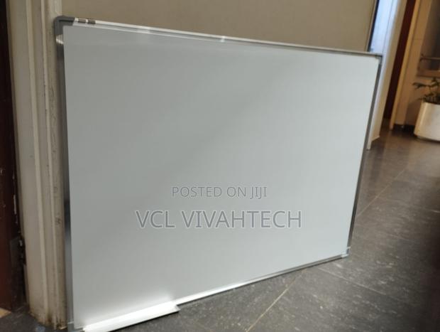 White Bourd 60cm by 90 Cm - main view