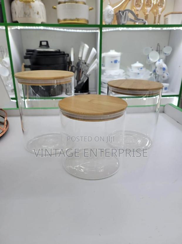 Large Capacity Glass Storage Container With Bamboo Lid