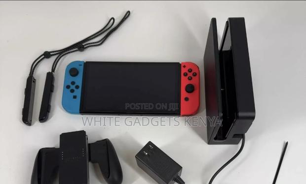 Nintendo Switch Oled - main view