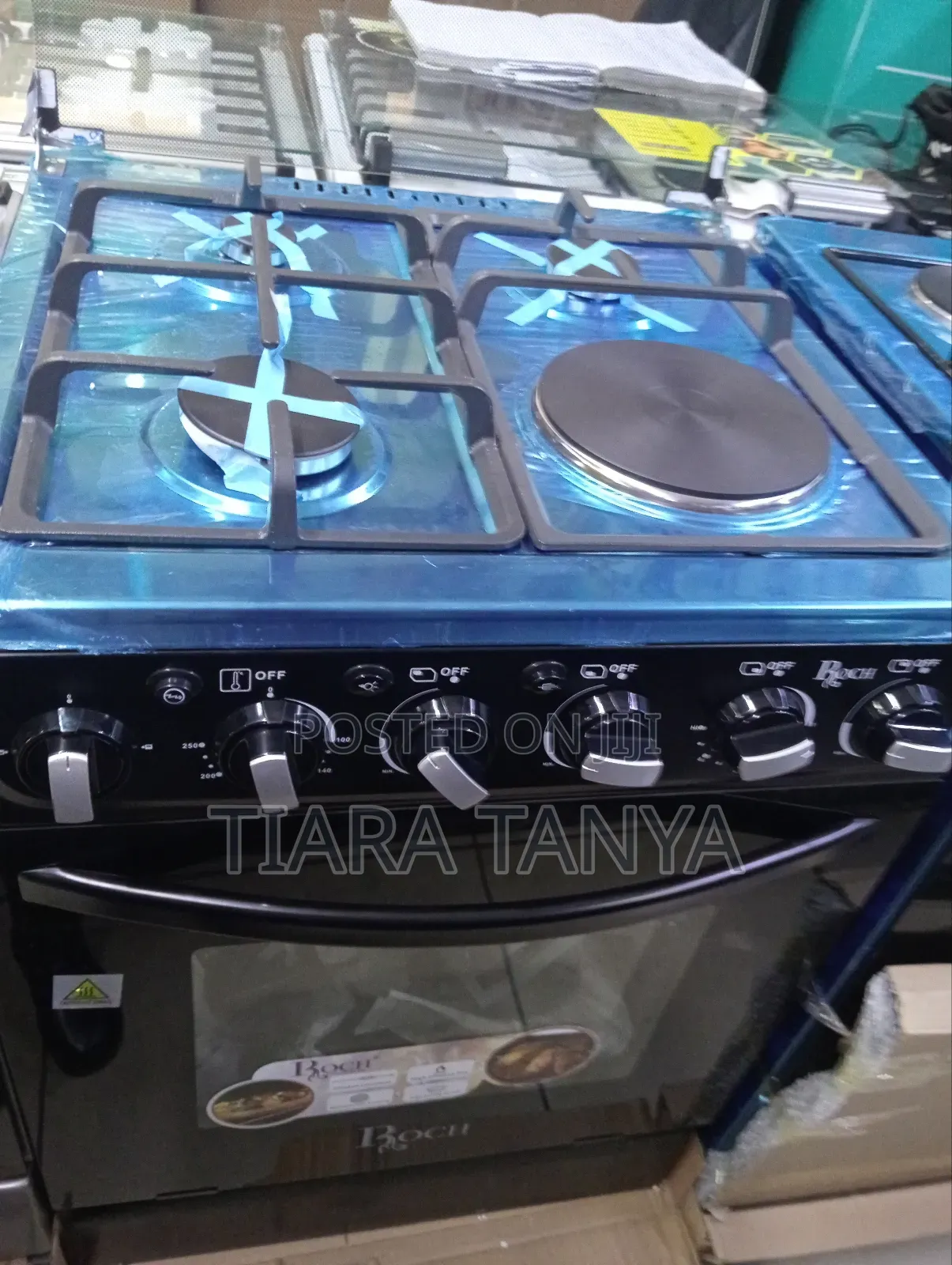 Roch 60 by 60 3gas and 1 Electric Cooker