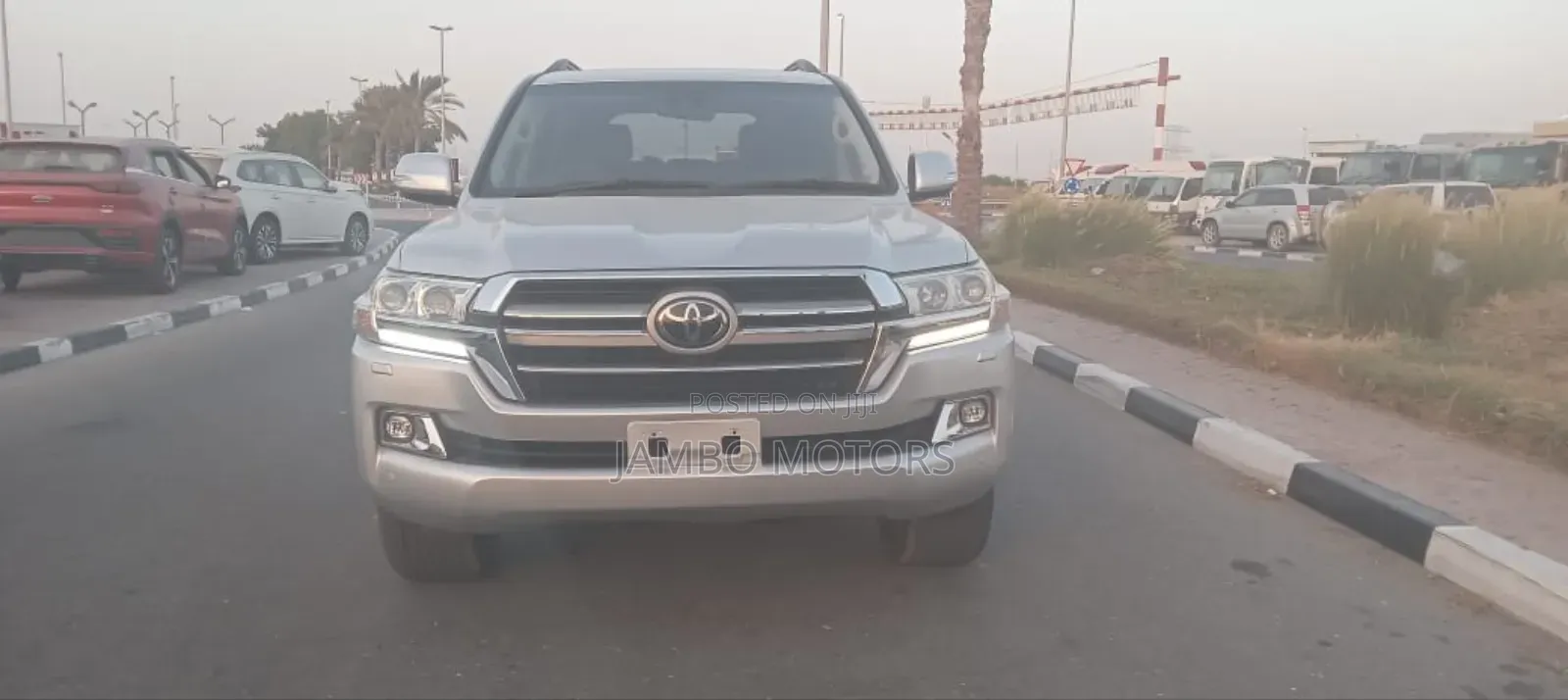 Toyota Land Cruiser 4.5 V8 TD 2020 Silver