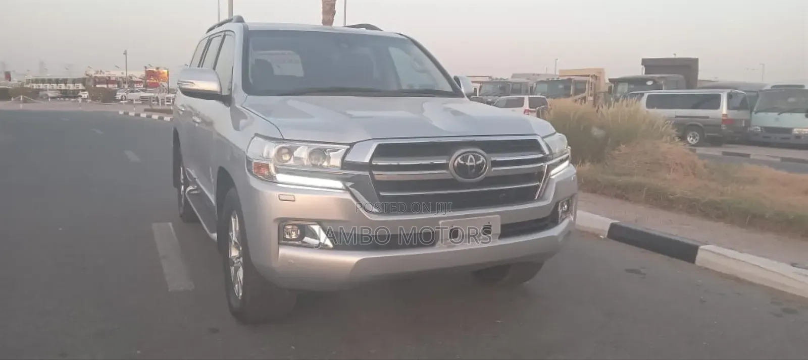 Toyota Land Cruiser 4.5 V8 TD 2020 Silver