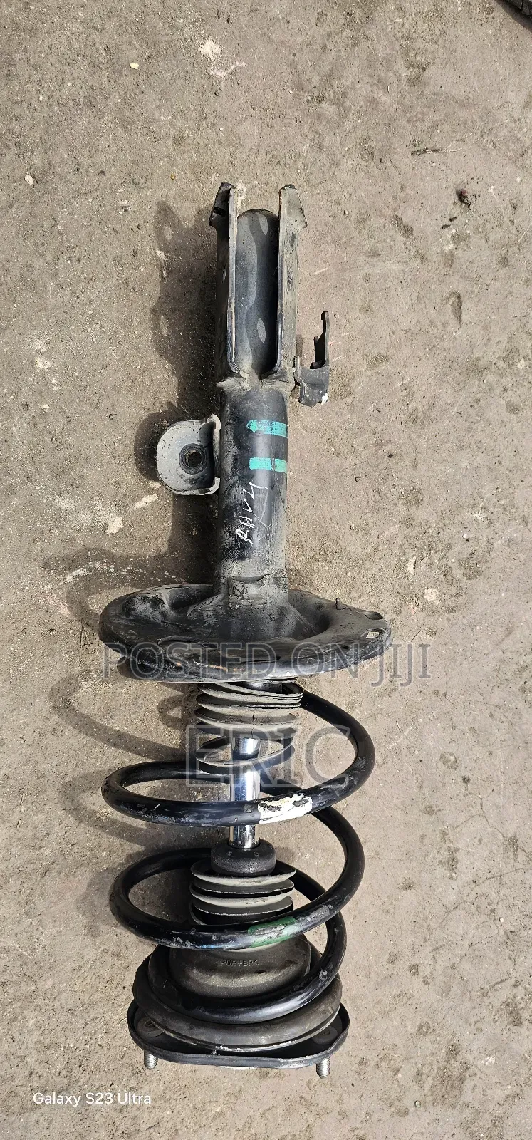 Toyota Auris Front Shocks