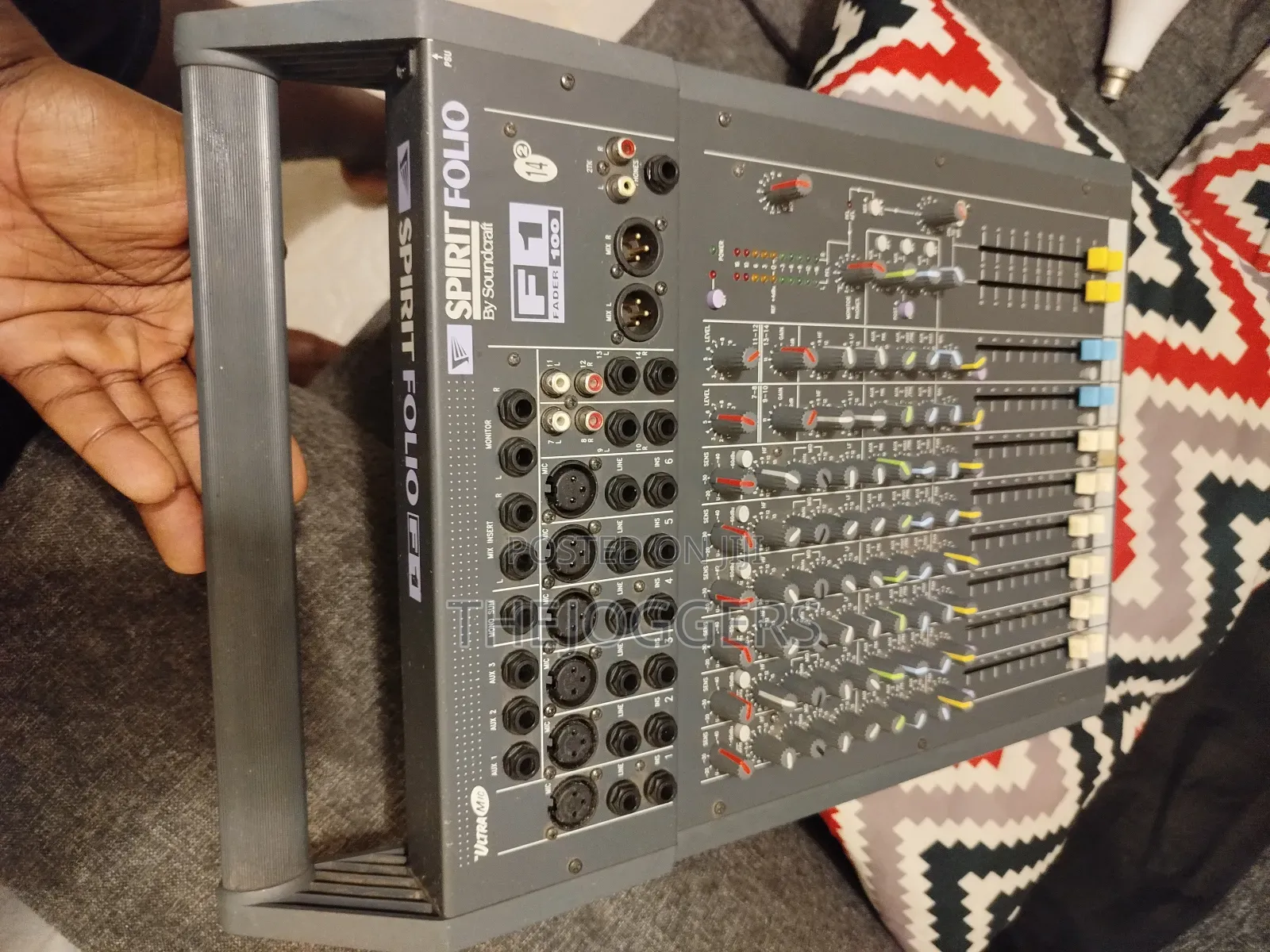 Soundcraft Spirit Folio F1 16 Inputs Mixing Console