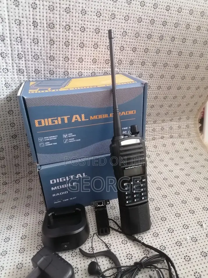 High Power Dual Band Radio Uv 82 Walkie-talkie