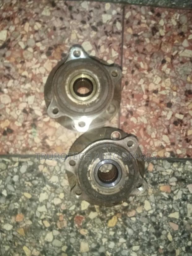 Toyota Vanguard Rear Hub Well Maintained
