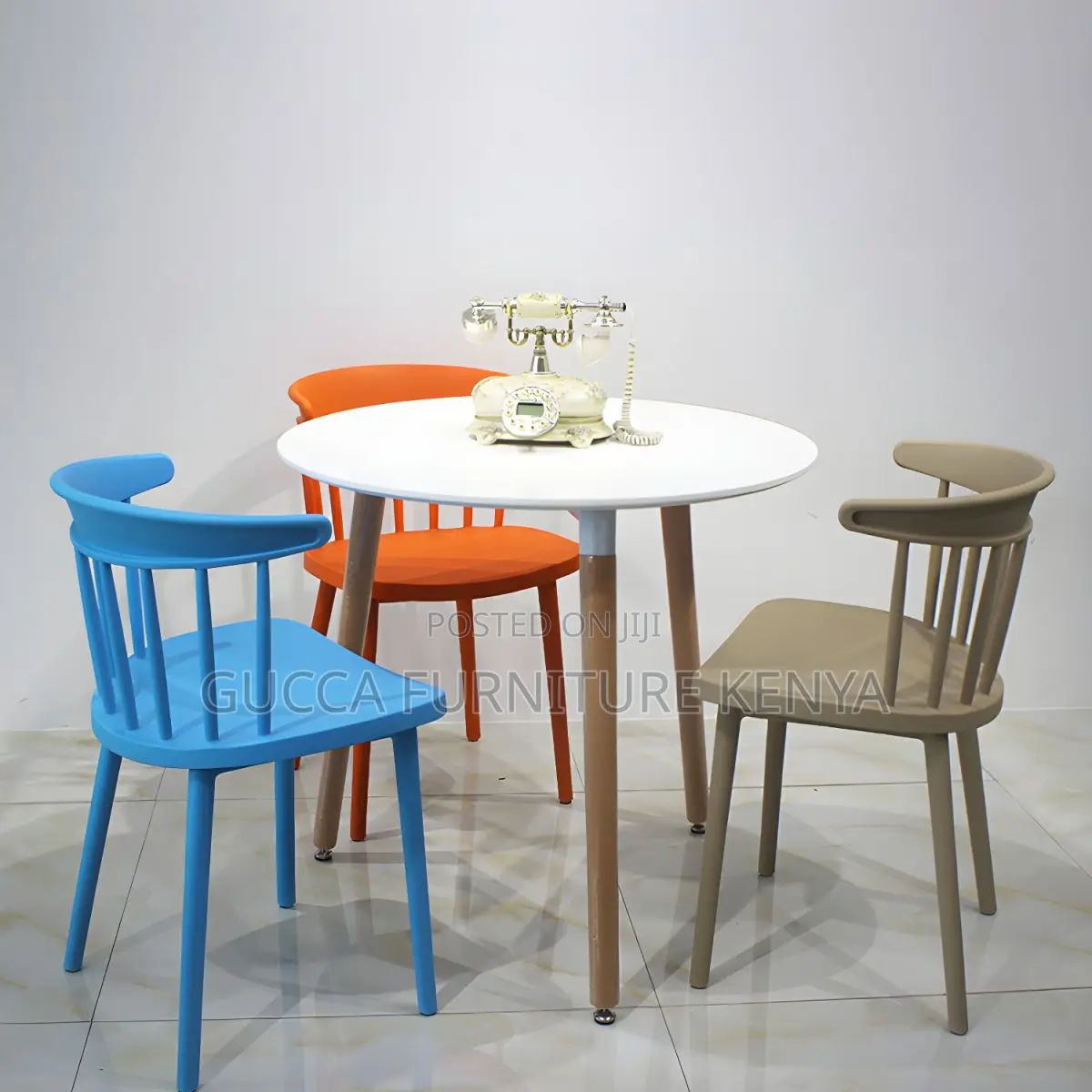 Home Chairs: Modern Style Stackable Plastic Dining Chair