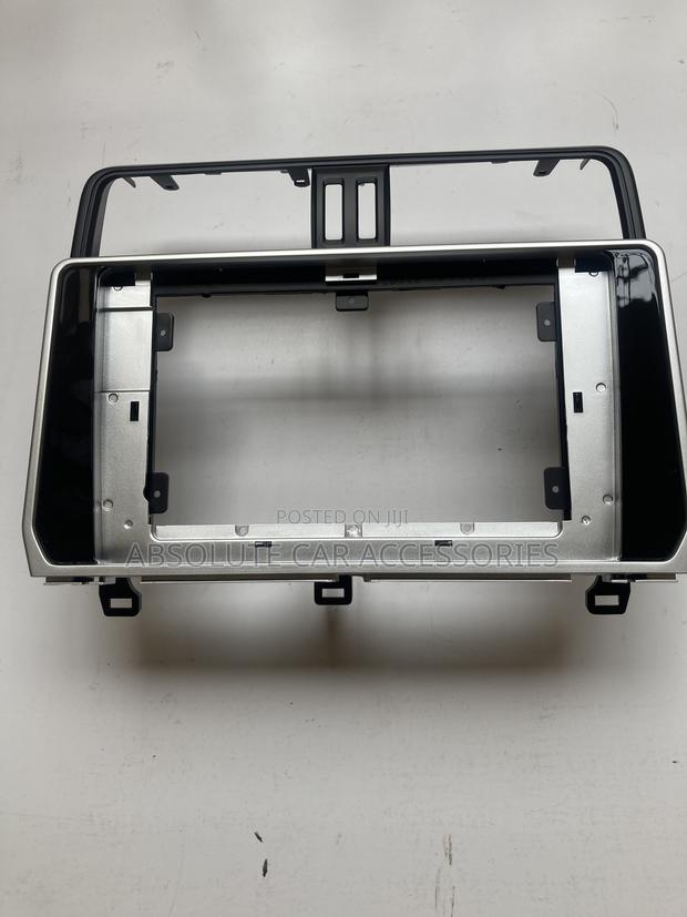 Prado 10inch Console