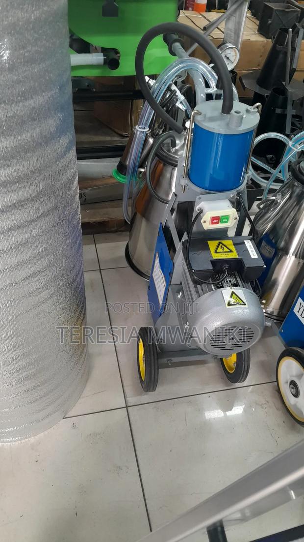 Milking Machine  ( Single  Bucket).. - main view