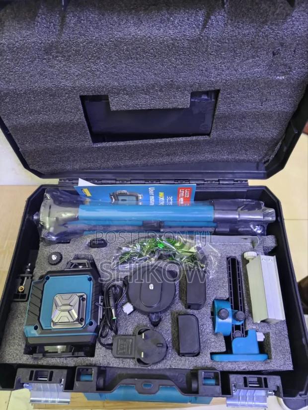 Makita Laser Level With Stand - main view