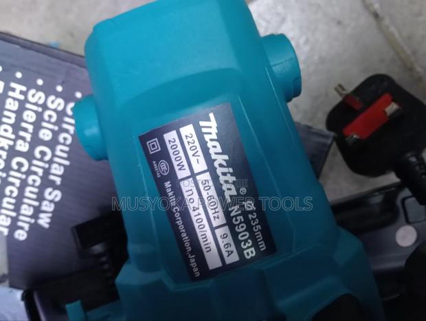 7" Makita Circular Saw - thumbnail 3