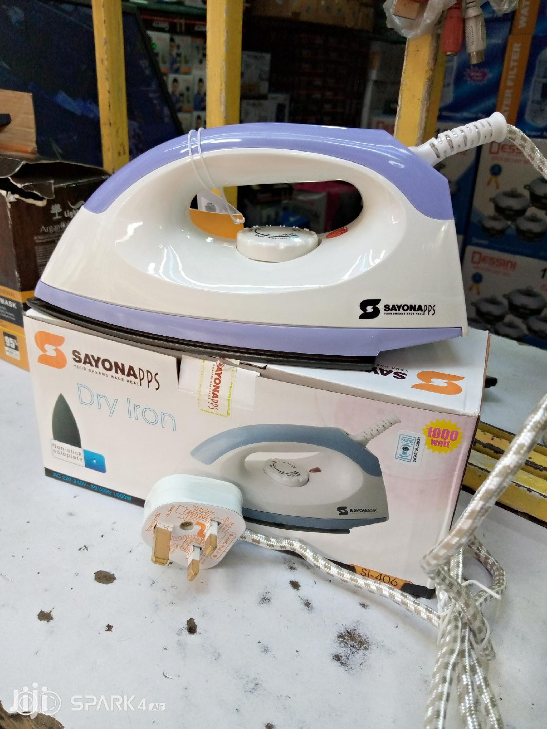 Sayonna Dry Iron Box