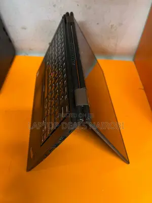 Laptop Lenovo ThinkPad X380 Yoga 16GB Intel Core I5 SSD 256GB