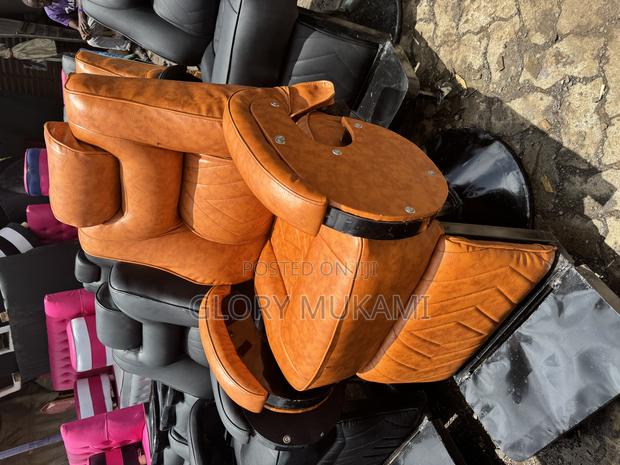 Brown Kinyozi Barber Chair - thumbnail 5