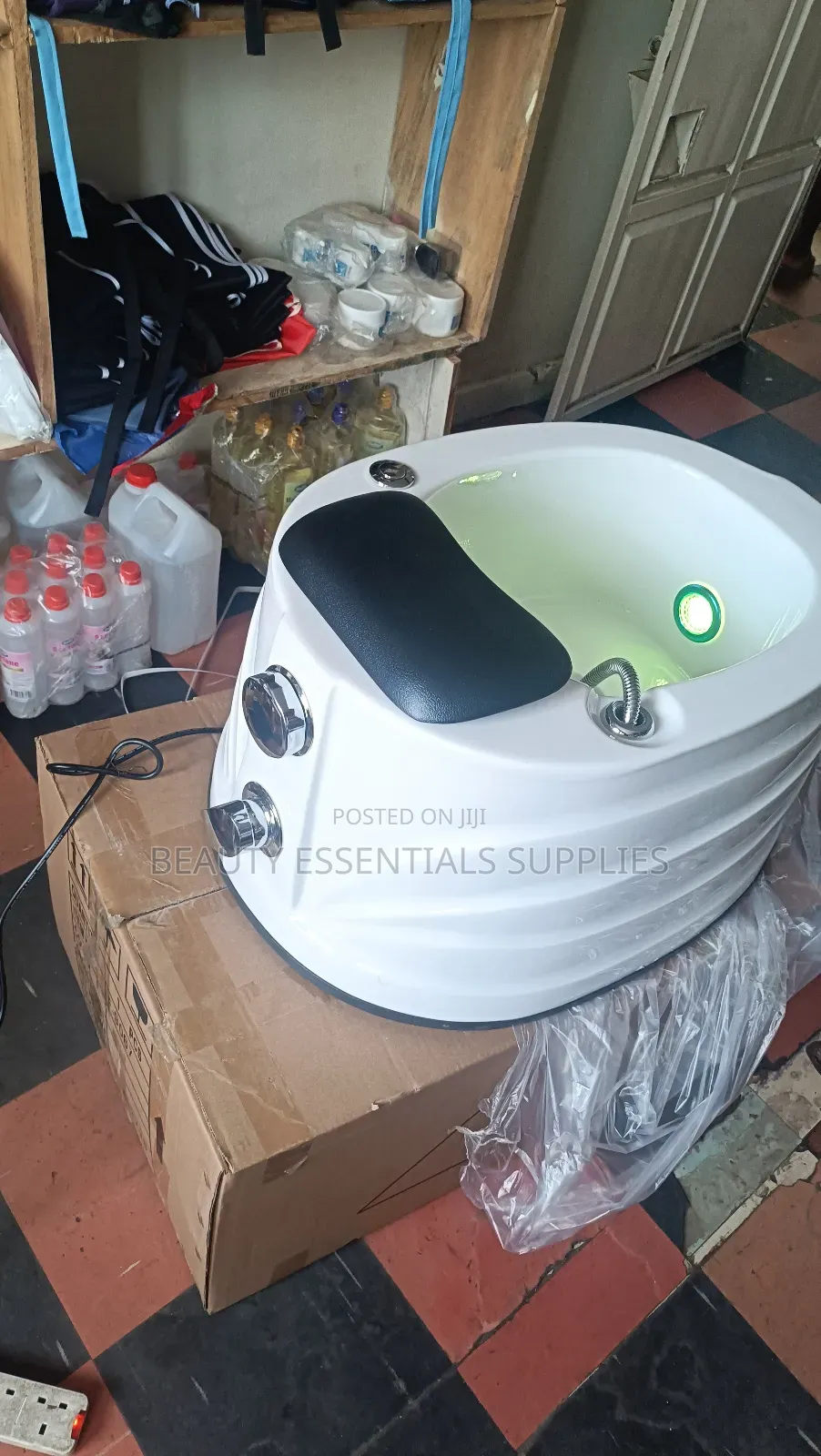 Pedicure Basin White Silver