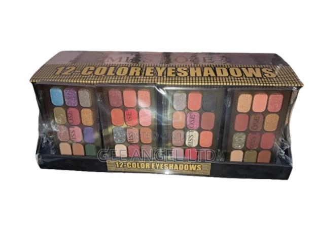 12 Colour Eye Shadow (Miss Rose) - main view