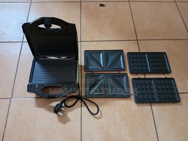 Sandwich Maker 3 In 1/Waffle Maker/Grill Press - thumbnail 2