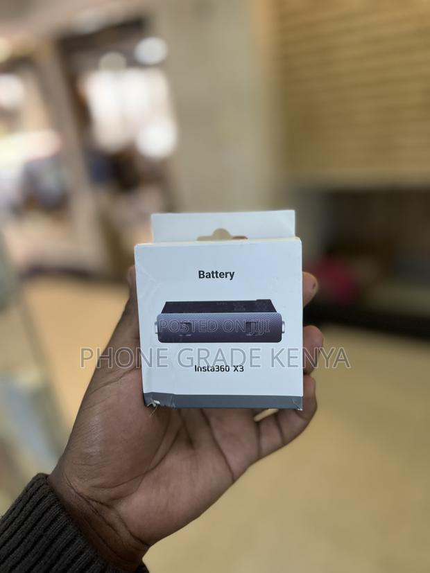 Insta 360 X3 Battery - thumbnail 3