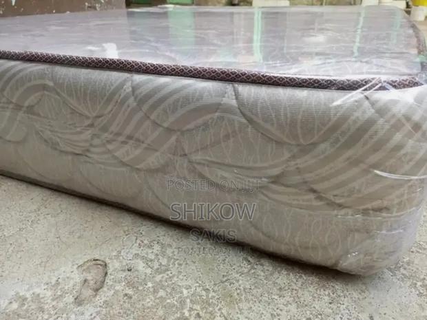5 by 6 High Density Quilted Mattress 10 Inches