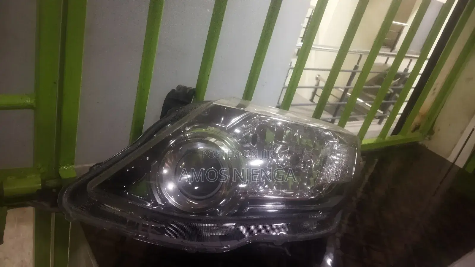Toyota Fortuner 2011-204 Xenon Headlight
