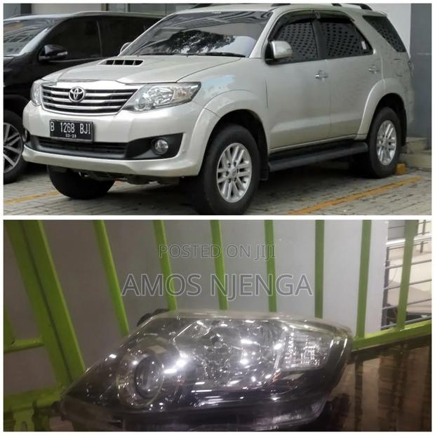 Toyota Fortuner 2011-204 Xenon Headlight