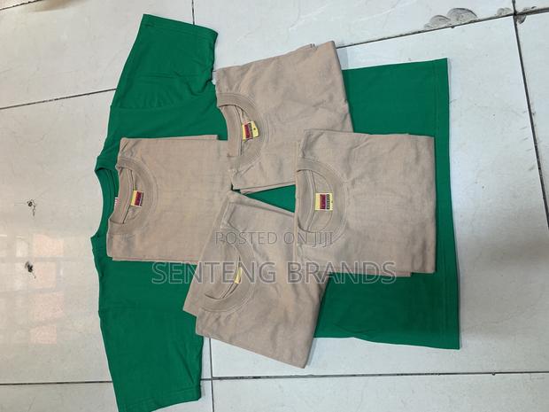 Plain Tshirts - thumbnail 2