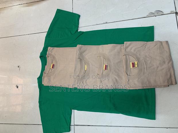 Plain Tshirts - thumbnail 3