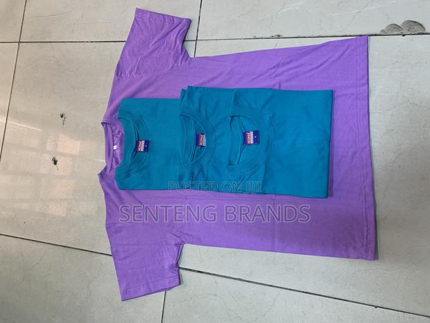 Plain Tshirts - thumbnail 2