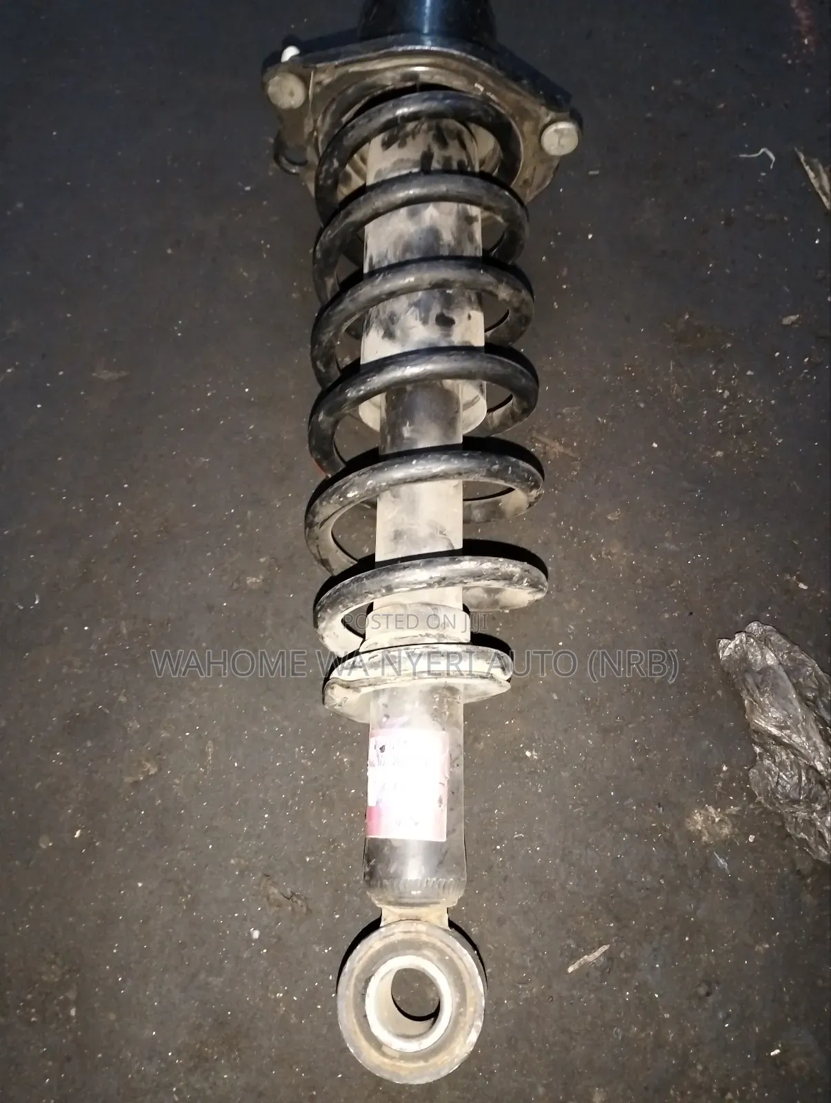 Rear Complete Shock Nze,Sienta,Axio,Fielder Old Model