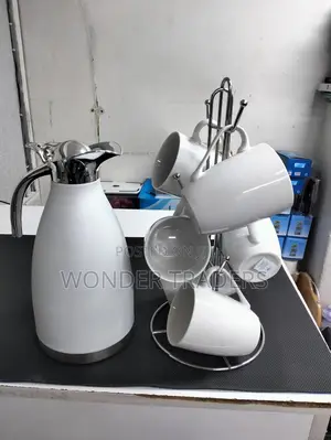 Tea Set,
6 Cups
6 Plates