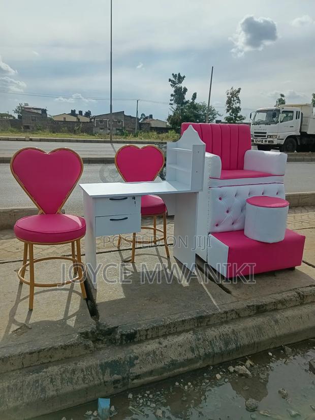 Manicure Set and a Single Pedicure Seat, Pink/ White - main view