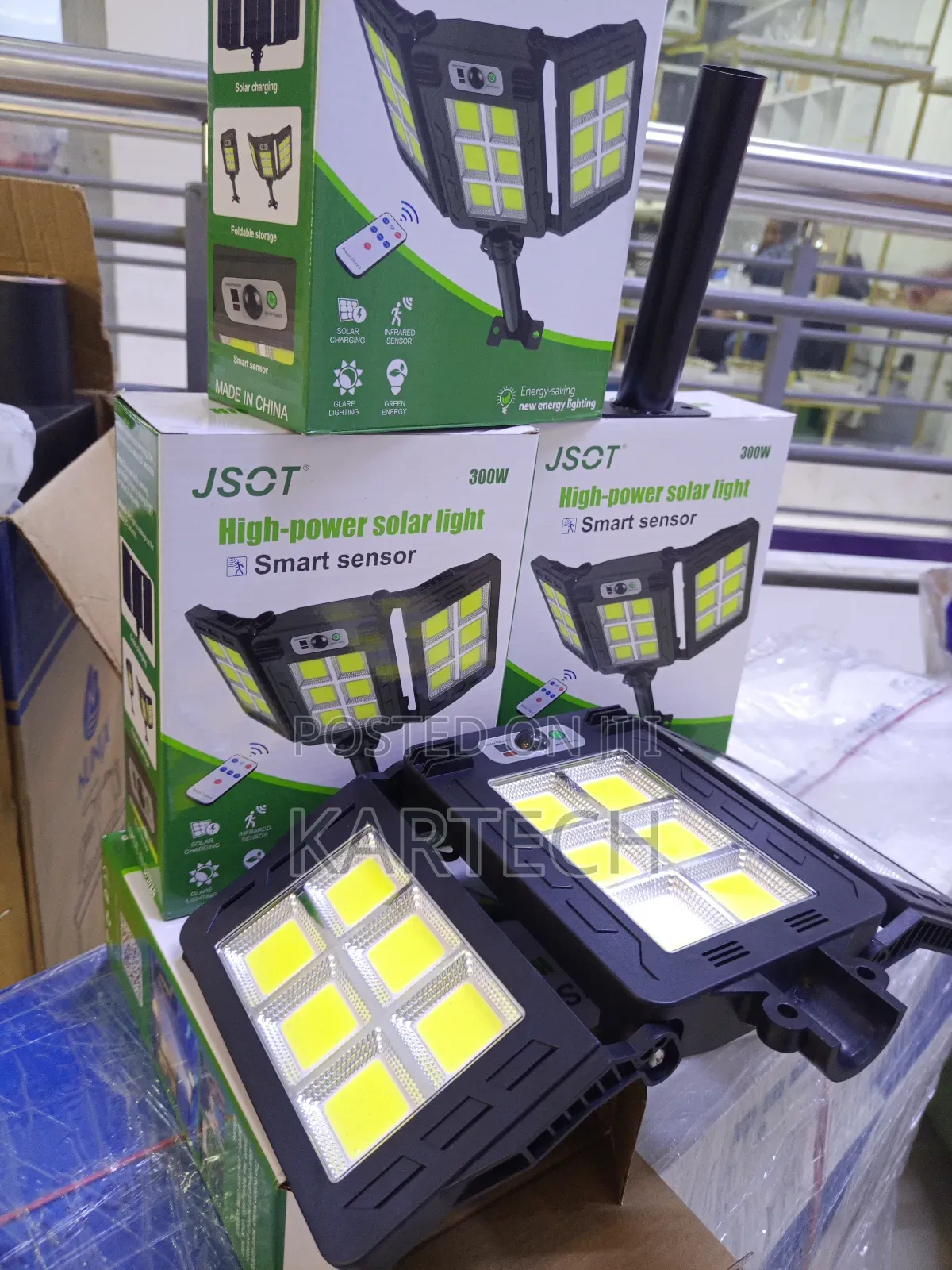 Jsot 300 Watts Foldable High-Power Solar Light