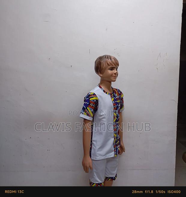 White Shirt and Shorts for a Boy - thumbnail 3
