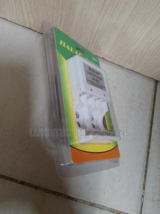 Jiabao Universal Battery Charger - thumbnail 2