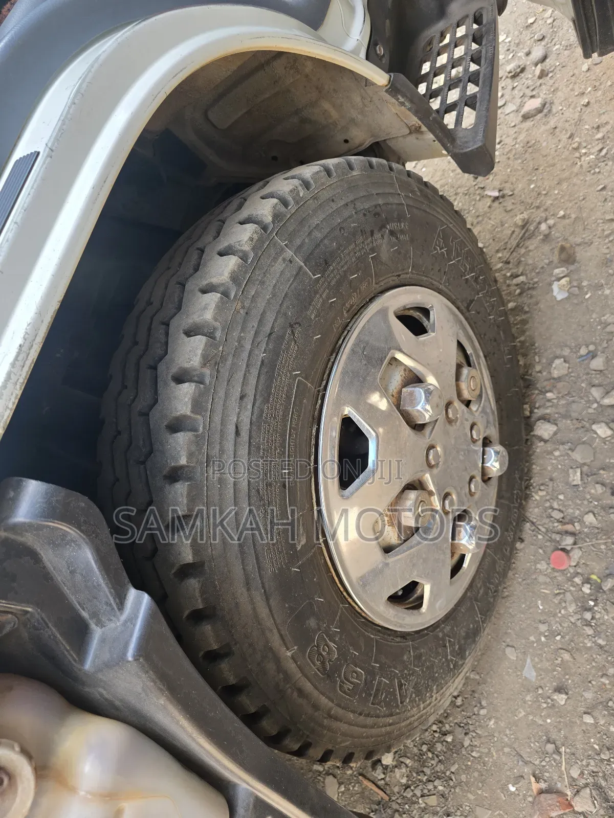 Truck Seller in Mombasa Town