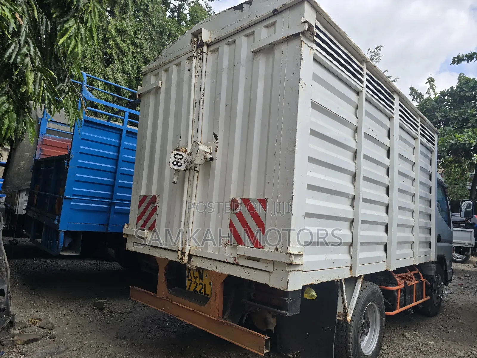 Truck Seller in Mombasa Town