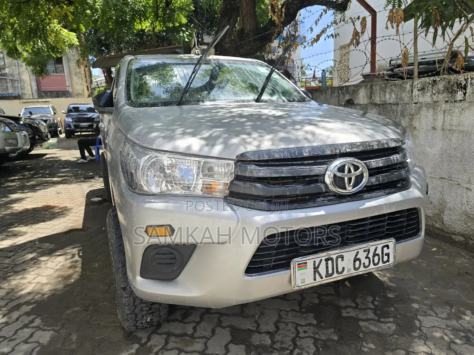 Toyota Hilux 2020 Gray