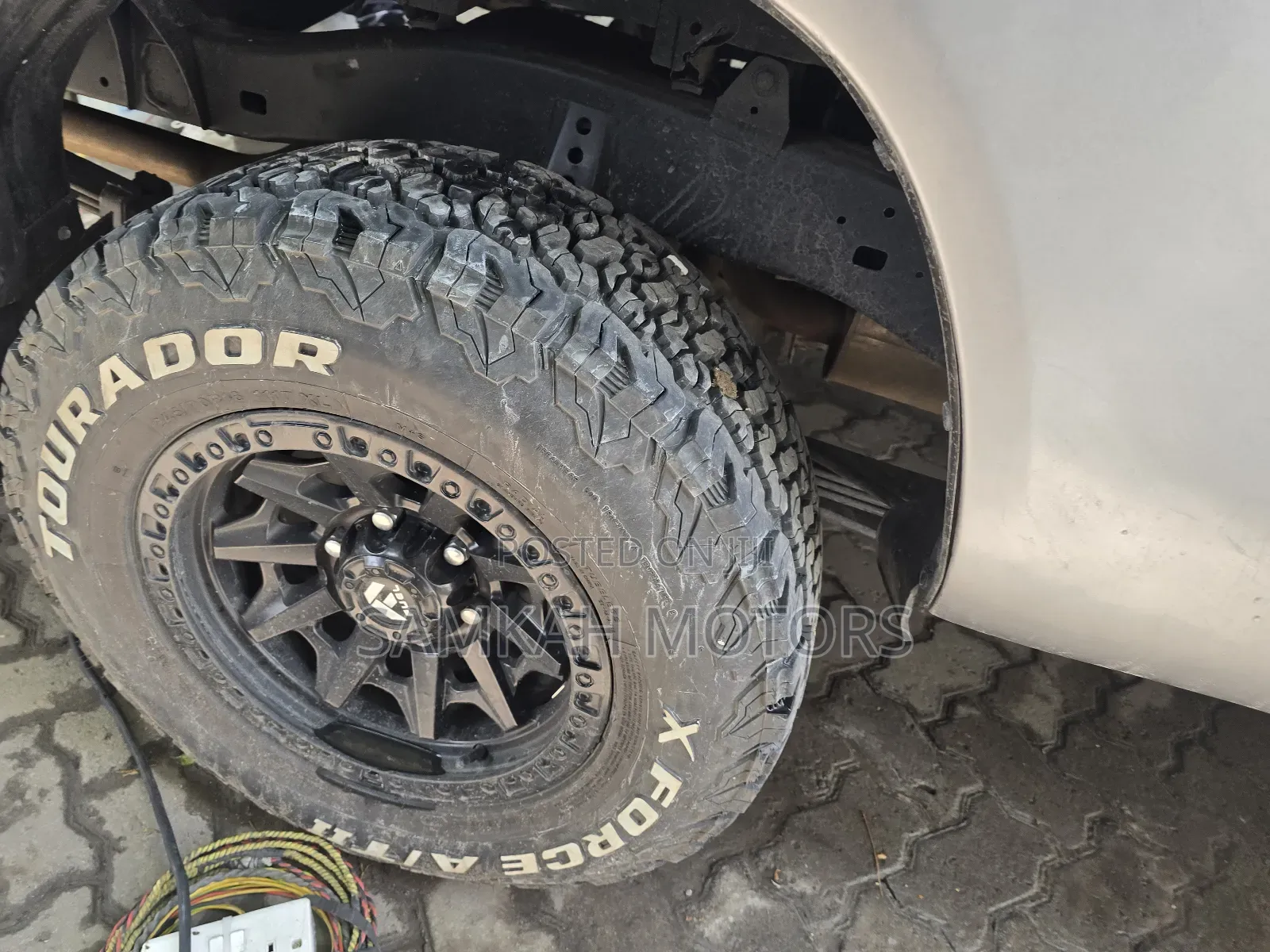 Toyota Hilux 2020 Gray
