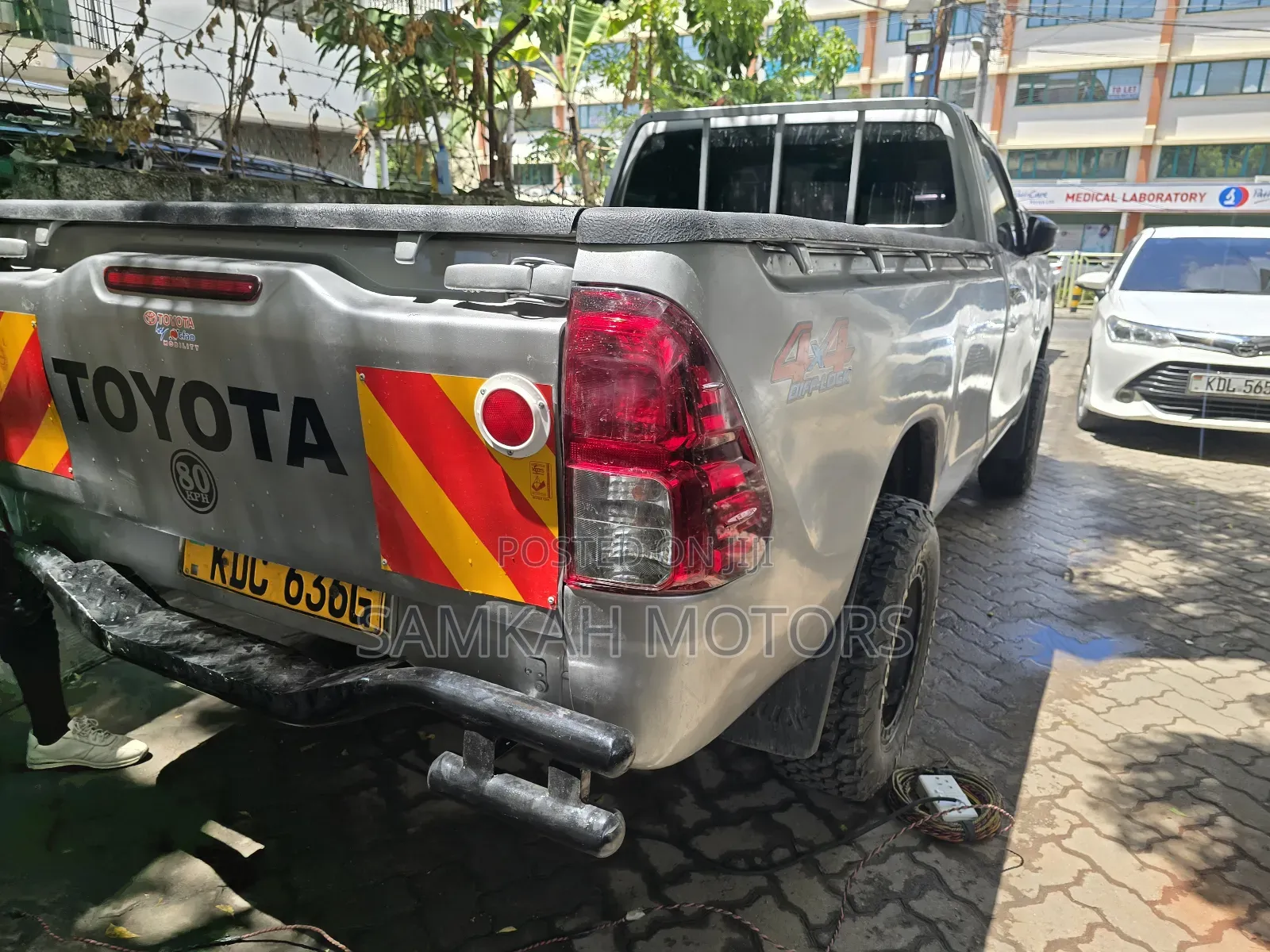 Toyota Hilux 2020 Gray