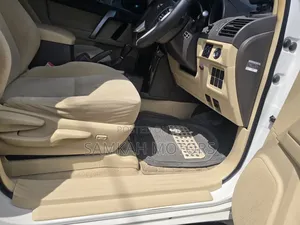 Toyota Land Cruiser Prado 2015 White