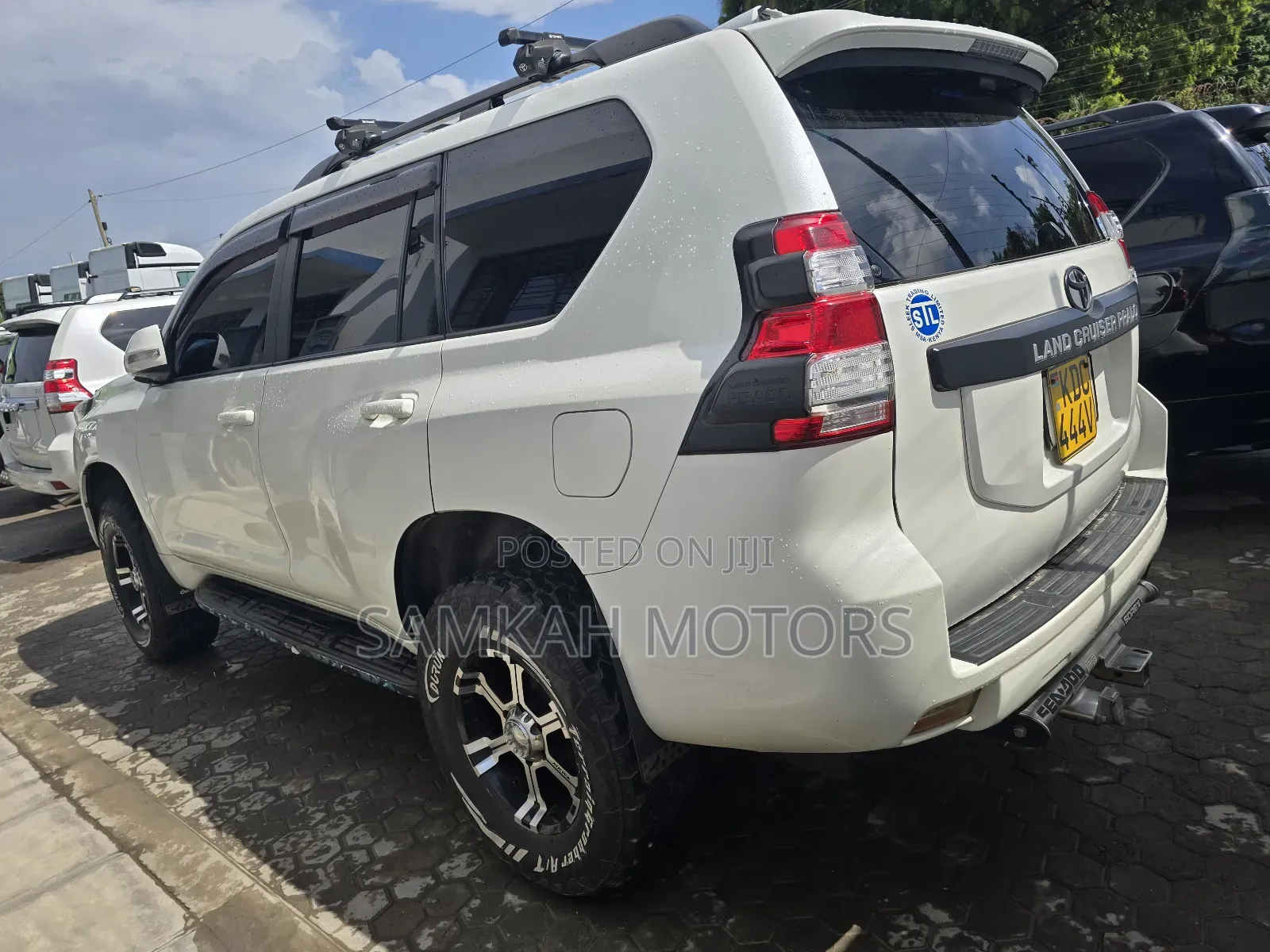 Toyota Land Cruiser Prado 2015 White