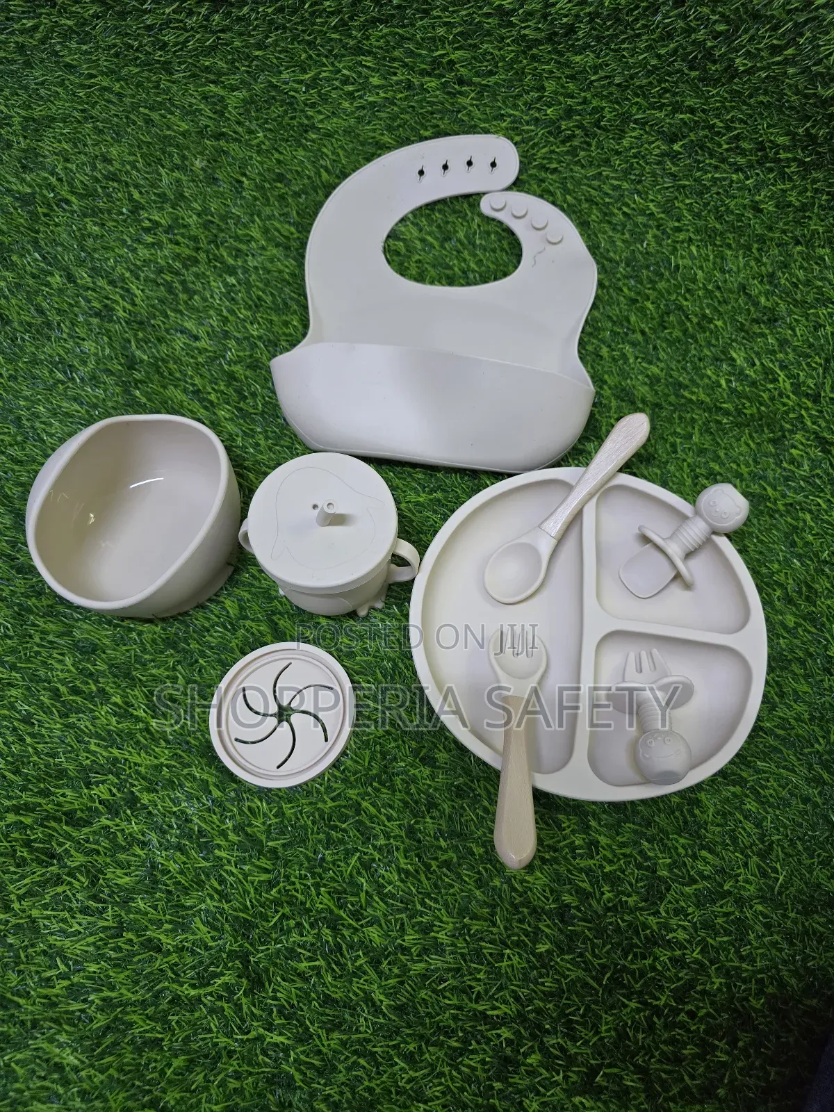 White Feeding Set for Babies- Silicon Make