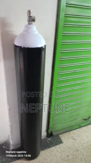 Oxygen Cylinder 8.4mm3 With Oxygen